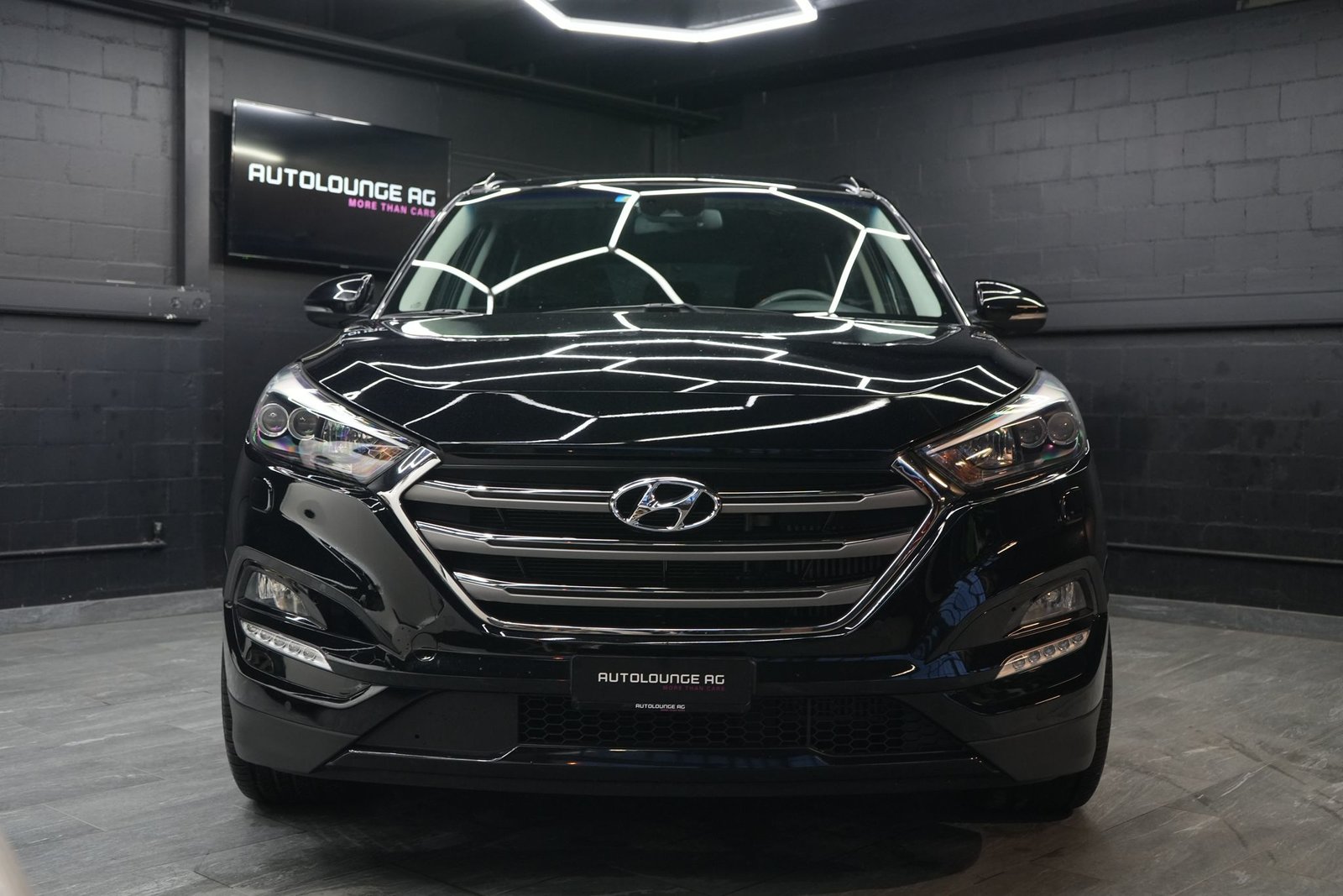 HYUNDAI Tucson 2.0 CRDI Black Edition 4WD Automatic, Diesel, Second hand / Used, Automatic - 5