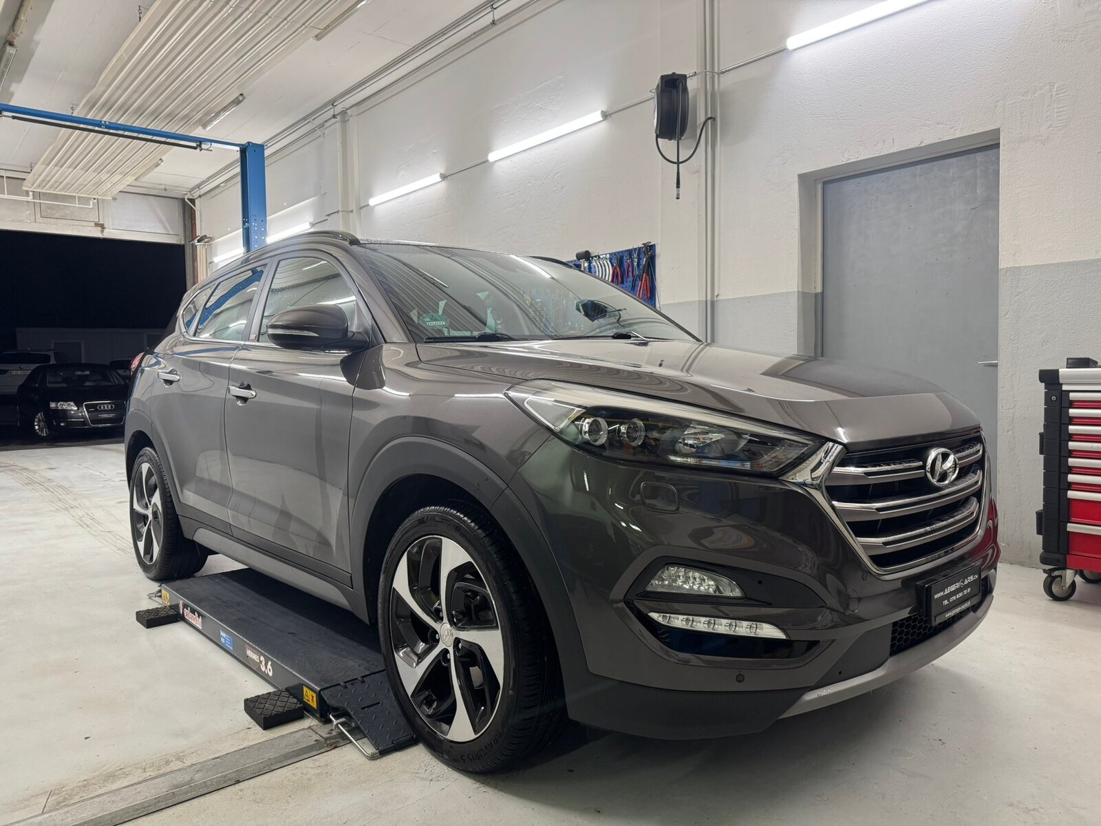 HYUNDAI Tucson 2.0 CRDI Vertex 4WD, Diesel, Second hand / Used, Manual - 3