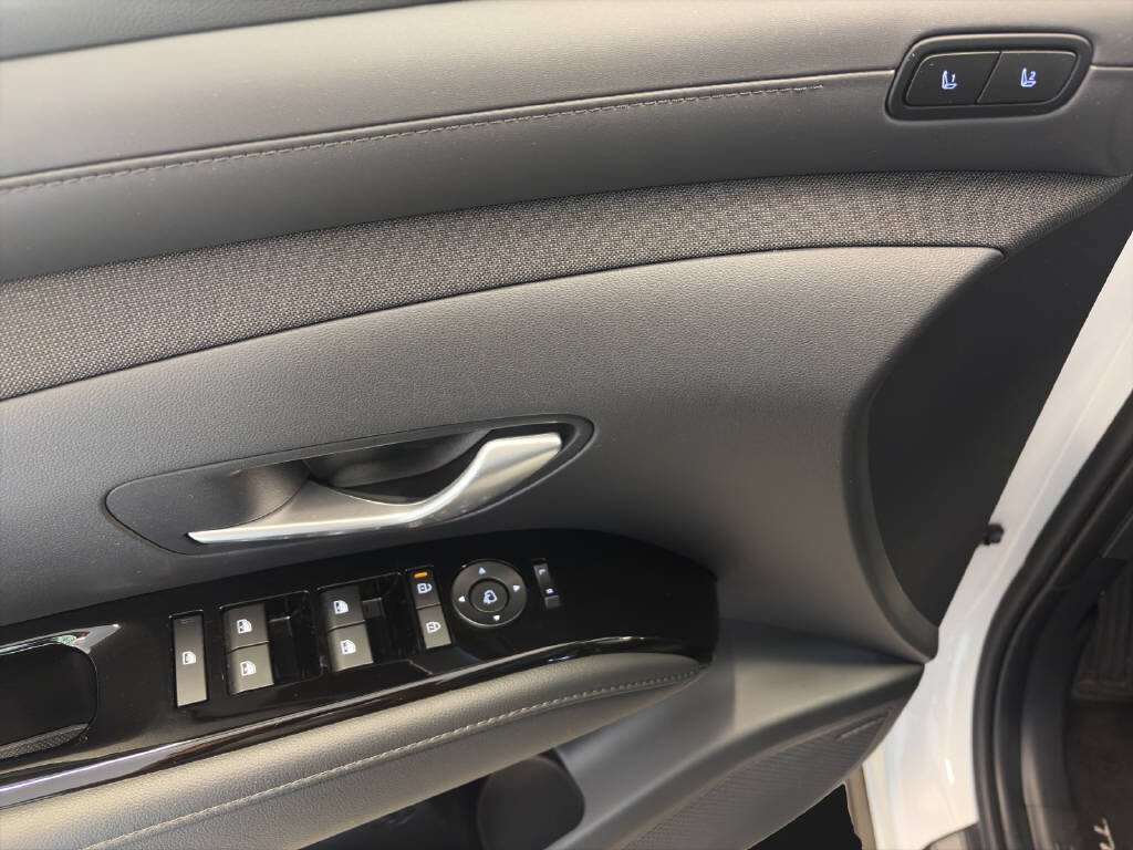 HYUNDAI Tucson 1.6 T-GDi HEV Vertex 4WD, Voll-Hybrid Benzin/Elektro, Occasion / Gebraucht, Automatik - 3