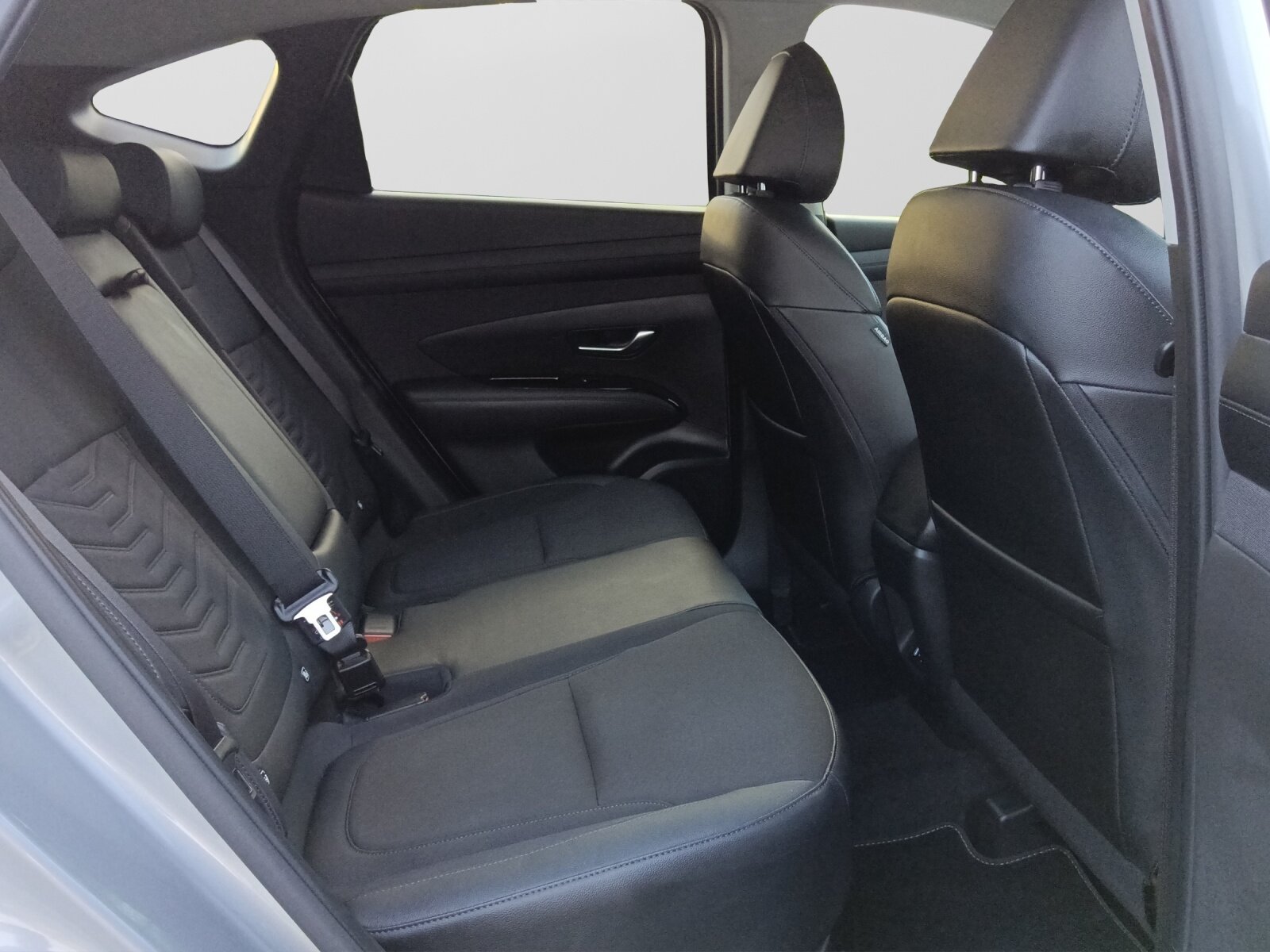 HYUNDAI Tucson 1.6 T-GDi HEV Origo 4WD, Voll-Hybrid Benzin/Elektro, Occasion / Gebraucht, Automatik - 6