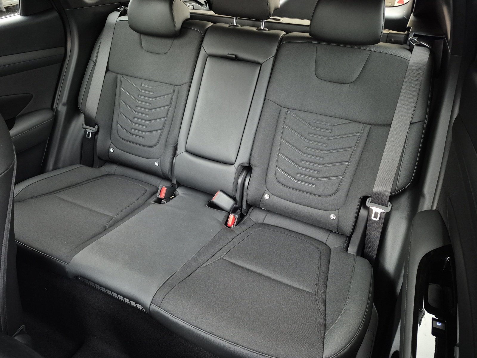 HYUNDAI Tucson 1.6 T-GDi HEV Amplia 4W, Voll-Hybrid Benzin/Elektro, Vorführwagen, Automatik - 7