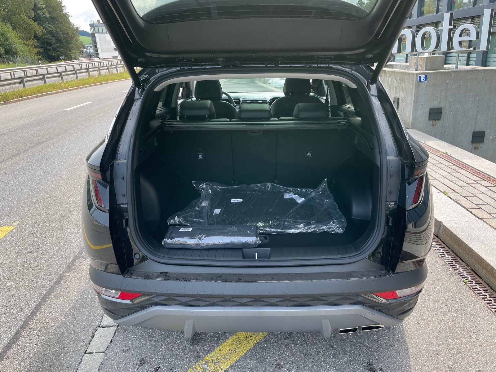 HYUNDAI Tucson 1.6 CRDI 48V Swiss Giga Edition 4WD DCT, Hybride Leggero Diesel/Elettrica, Auto nuove, Automatico - 7