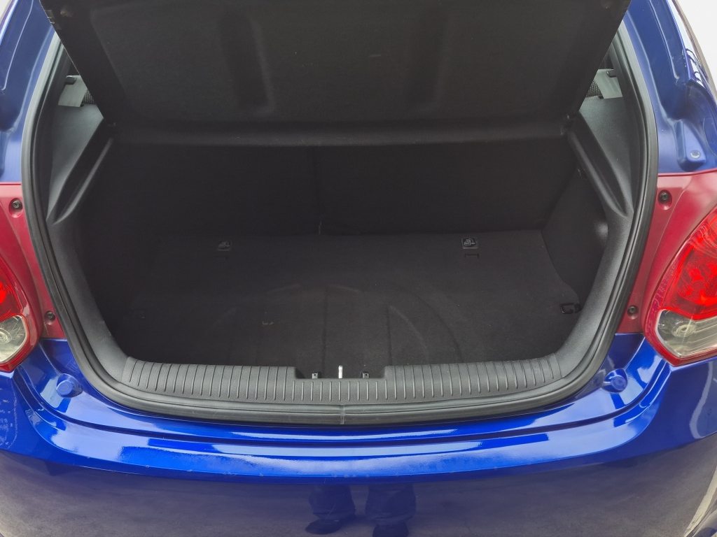 HYUNDAI VELOSTER 1.6 GDi, Benzin, Occasion / Gebraucht, Handschaltung - 7