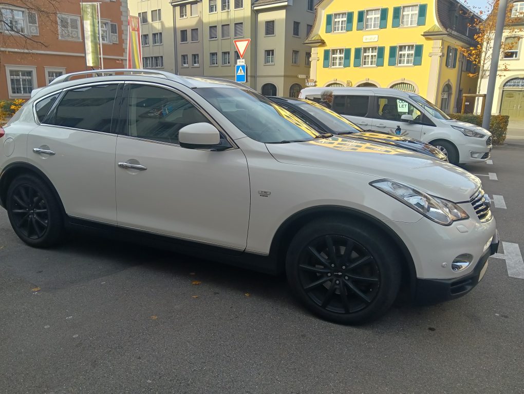 INFINITI EX 30d AWD, Diesel, Second hand / Used, Automatic - 5