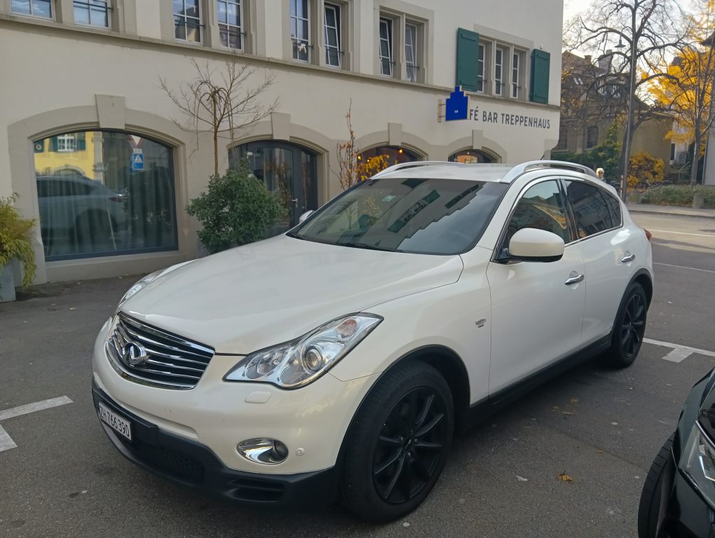 INFINITI EX 30d AWD, Diesel, Second hand / Used, Automatic - 4