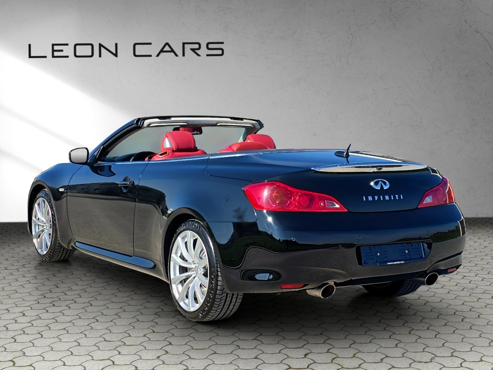 INFINITI G37 Cabrio GT 3.7 V6 320 PS Premium Automatic Cabri, Benzin, Occasion / Gebraucht, Automatik - 2