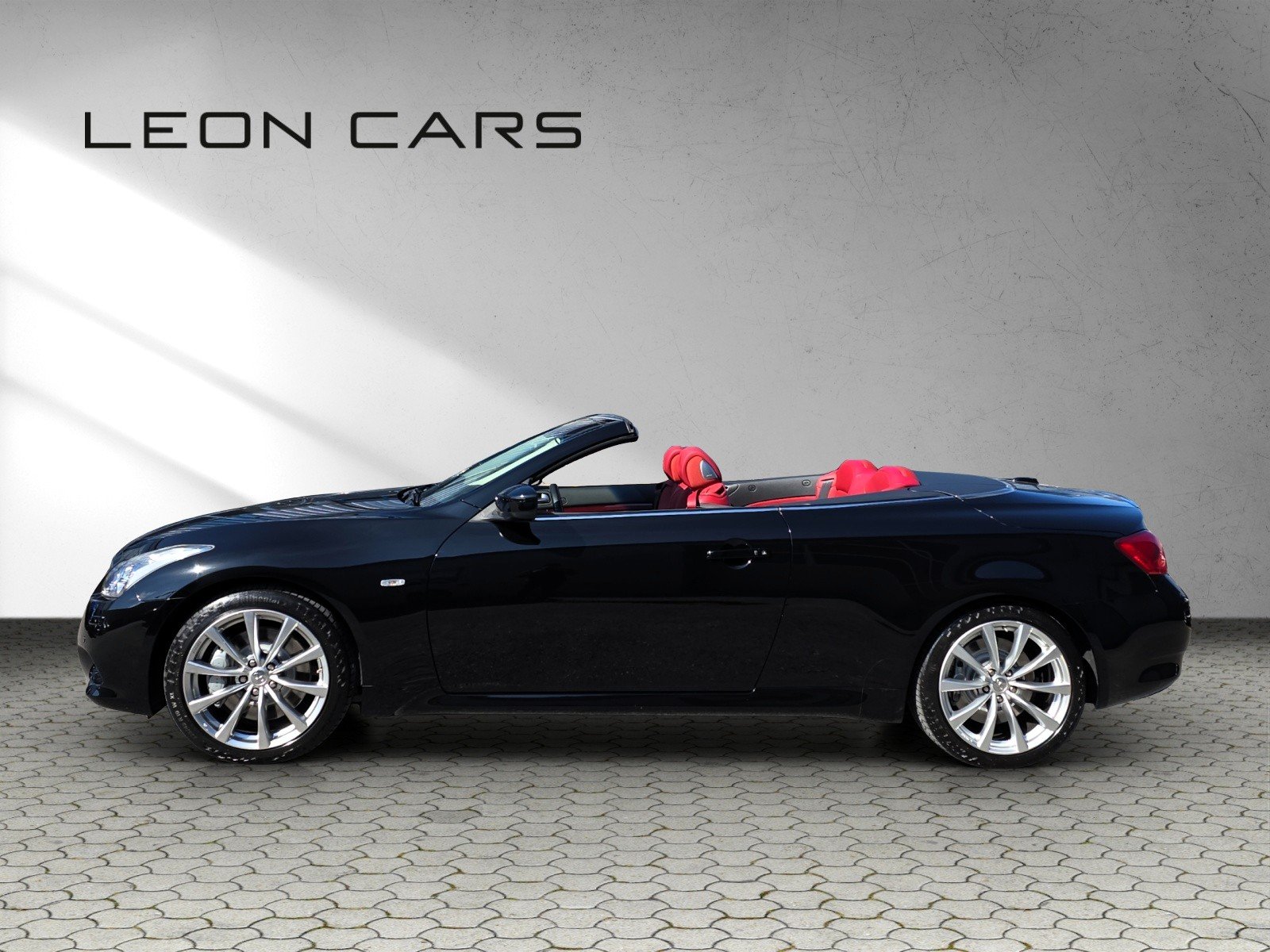 INFINITI G37 Cabrio GT 3.7 V6 320 PS Premium Automatic Cabri, Benzin, Occasion / Gebraucht, Automatik - 4