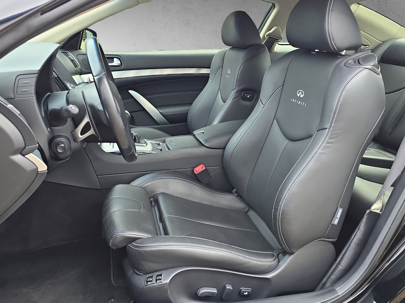 INFINITI G37 3.7 V6 Coupé S Automatic, Essence, Occasion / Utilisé, Automatique - 7