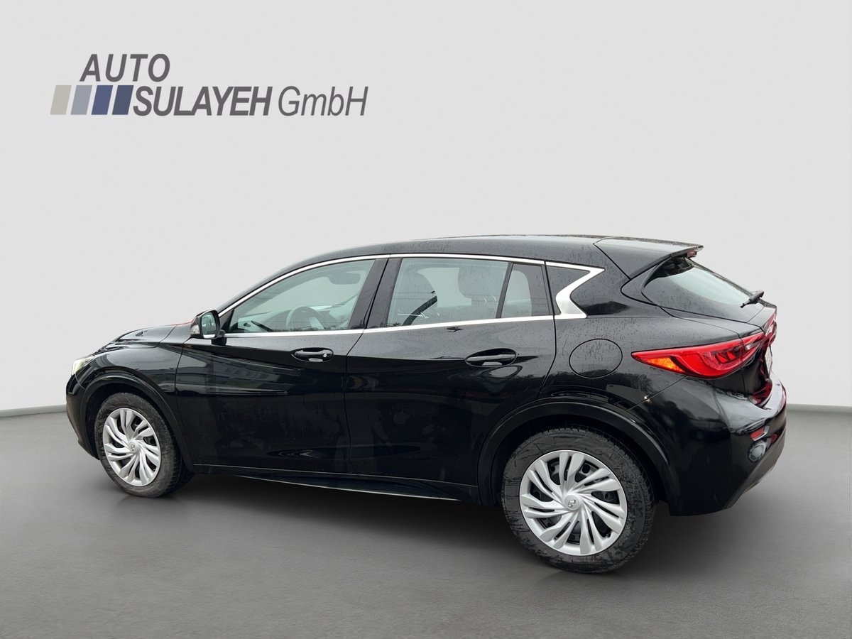 INFINITI Q30 1.6t Luxe WD DCT, Benzin, Occasion / Gebraucht, Automat - 3