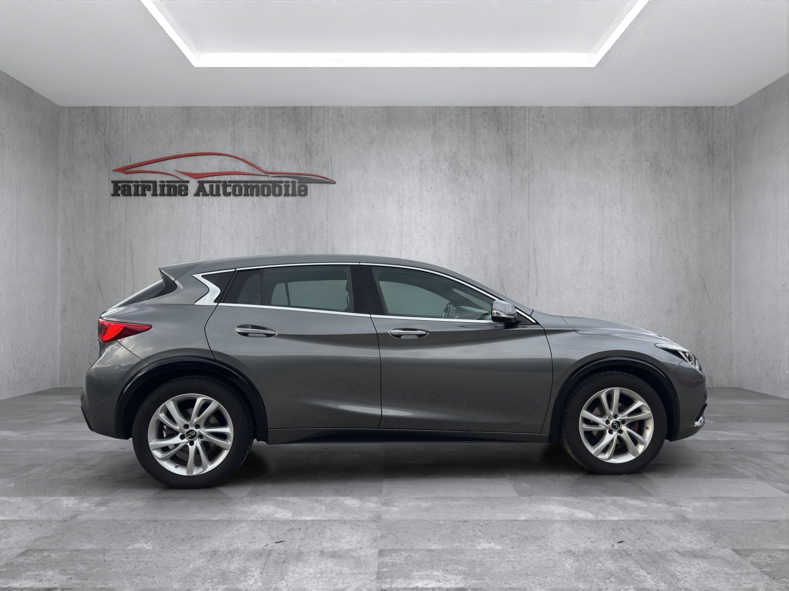 INFINITI Q30 1.6t Business Executive FWD, Benzina, Occasioni / Usate, Manuale - 4