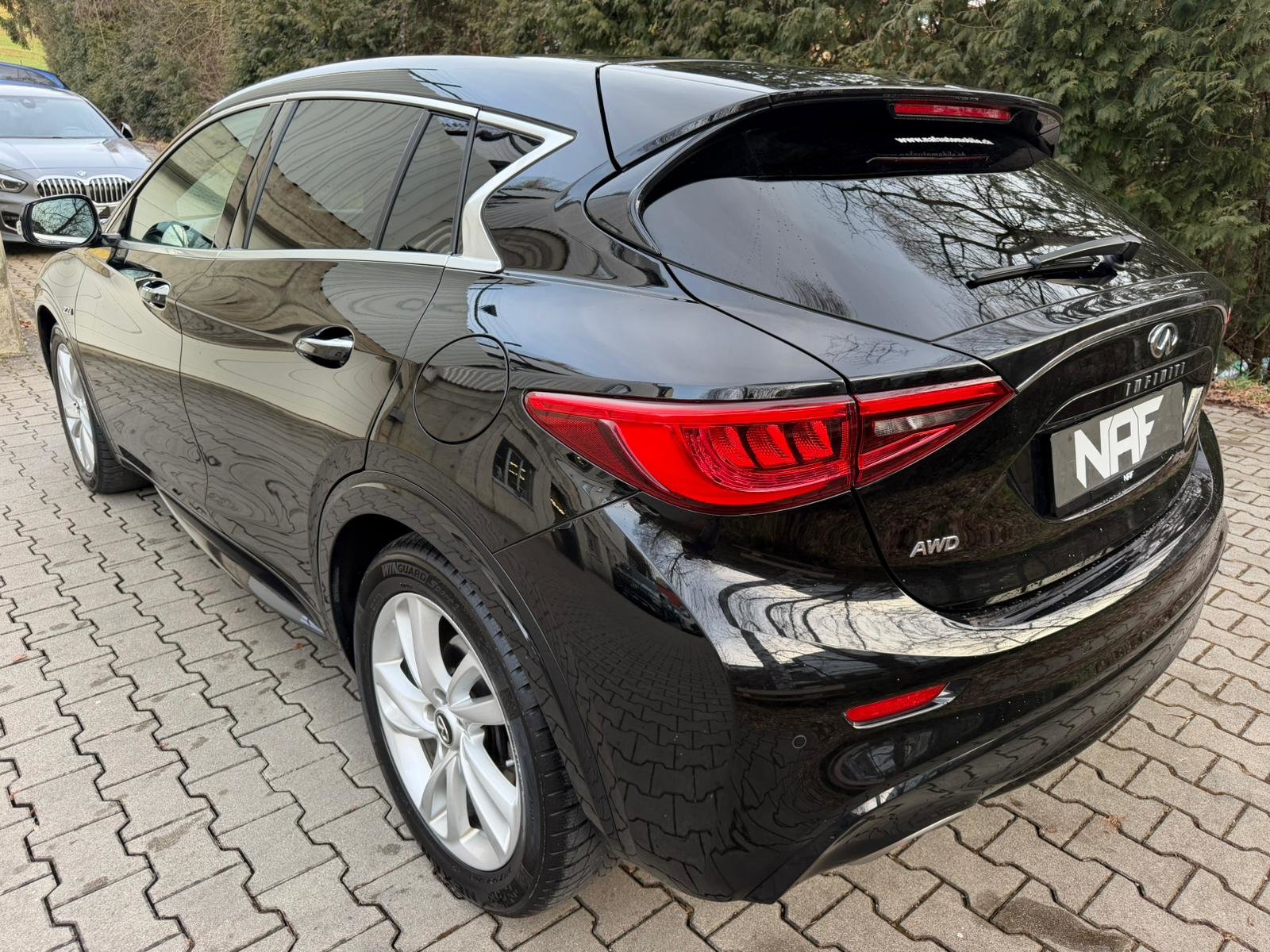 INFINITI Q30 2.2d Premium AWD DCT, Diesel, Occasion / Utilisé, Automatique - 3