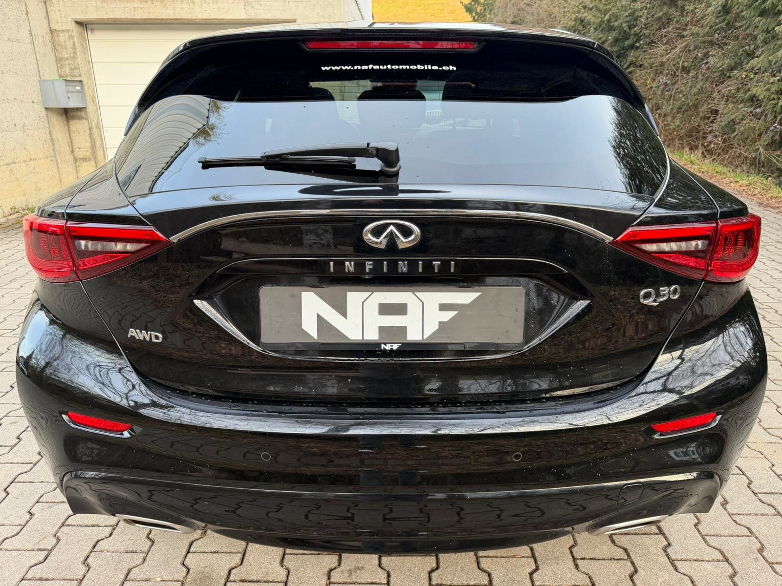 INFINITI Q30 2.2d Premium AWD DCT, Diesel, Occasion / Utilisé, Automatique - 4