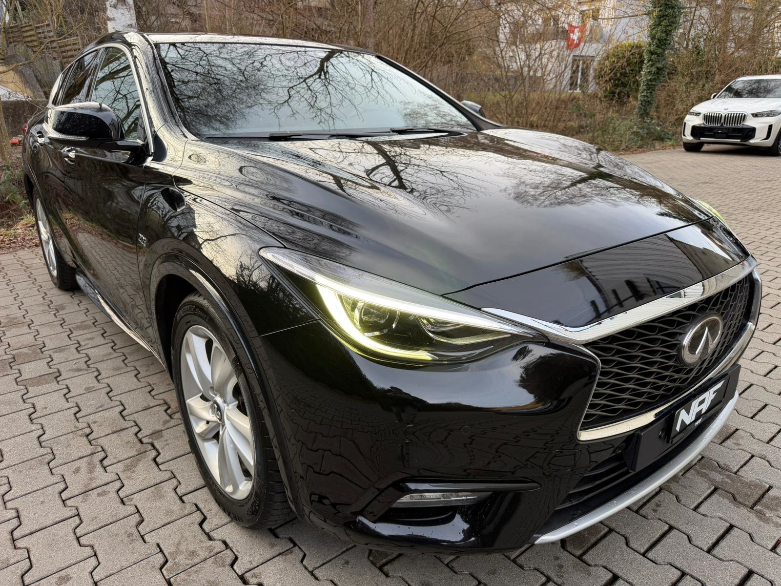 INFINITI Q30 2.2d Premium AWD DCT, Diesel, Occasion / Utilisé, Automatique - 7