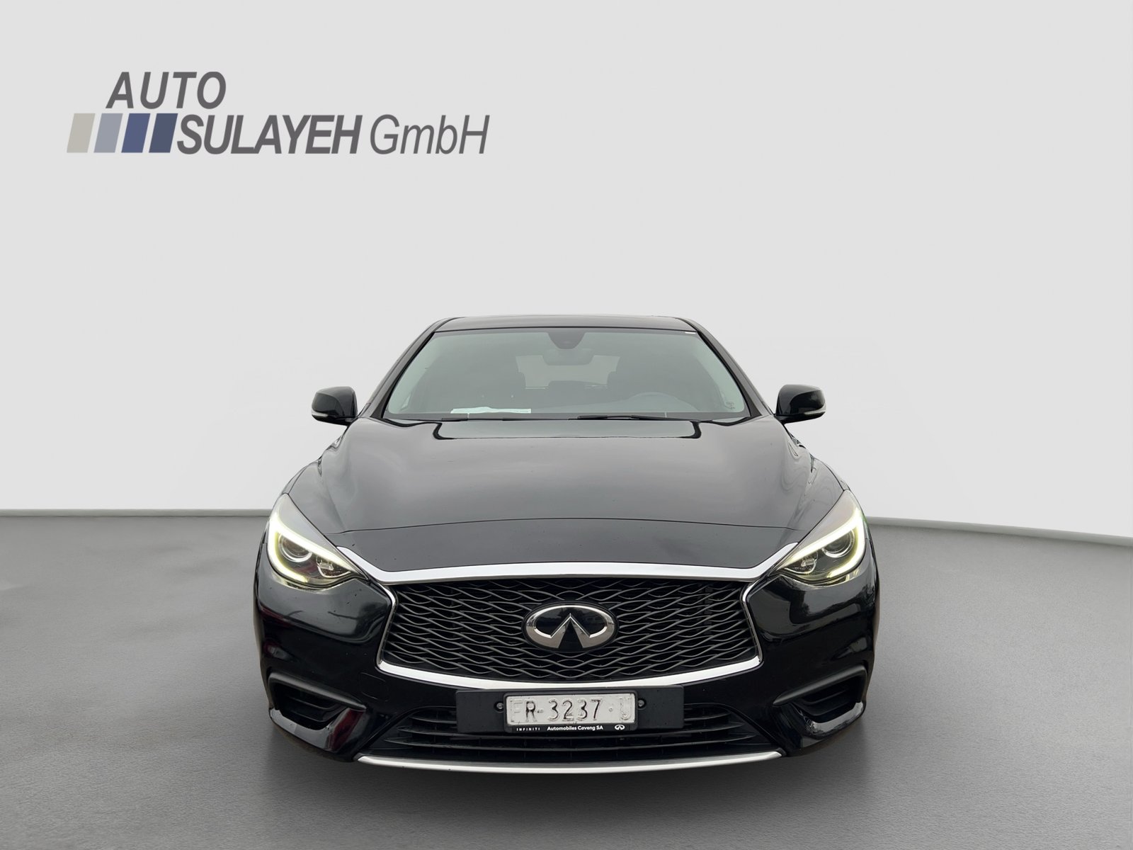 INFINITI Q30 1.6t Sport FWD DCT