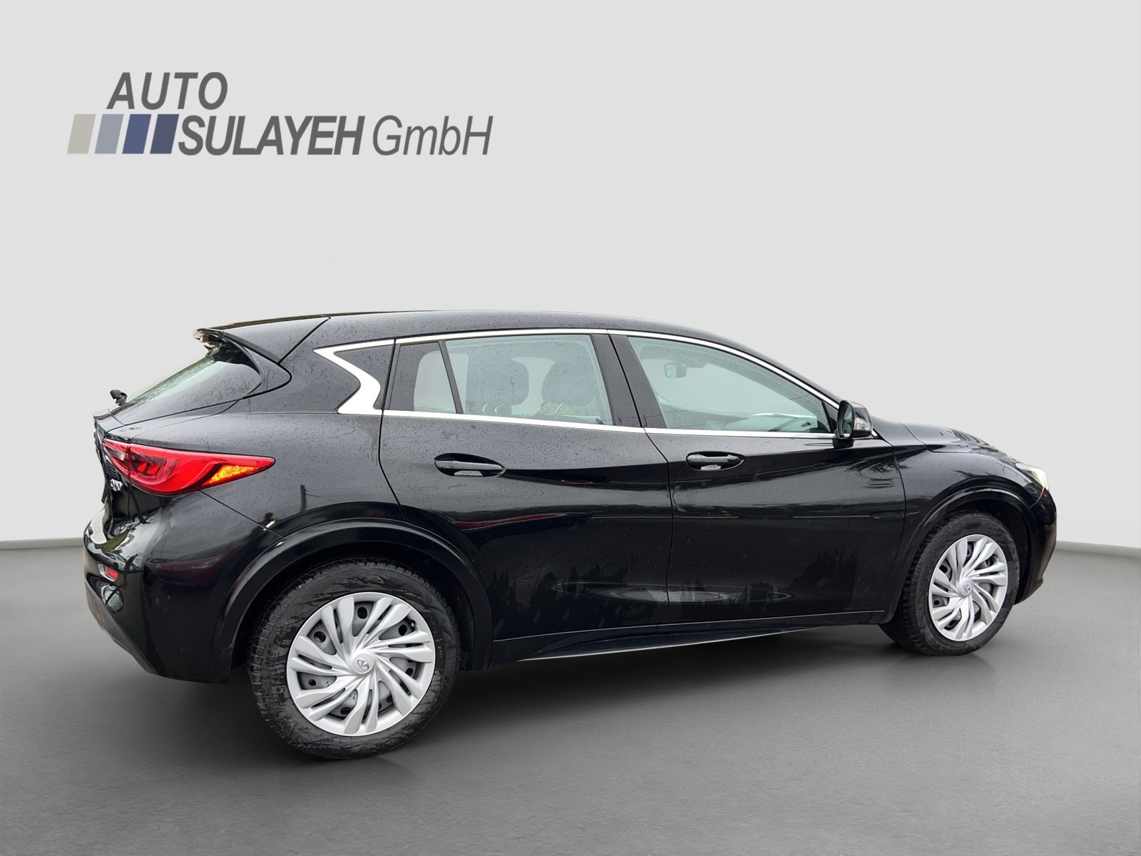 INFINITI Q30 1.6t Sport FWD DCT, Essence, Occasion / Utilisé, Automatique - 4