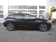 INFINITI Q30 1.6t Premium Tech FWD, Benzin, Occasion / Gebraucht, Handschaltung - 2