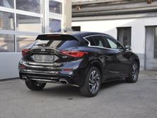 INFINITI Q30 1.6t Premium Tech FWD, Benzin, Occasion / Gebraucht, Handschaltung - 3