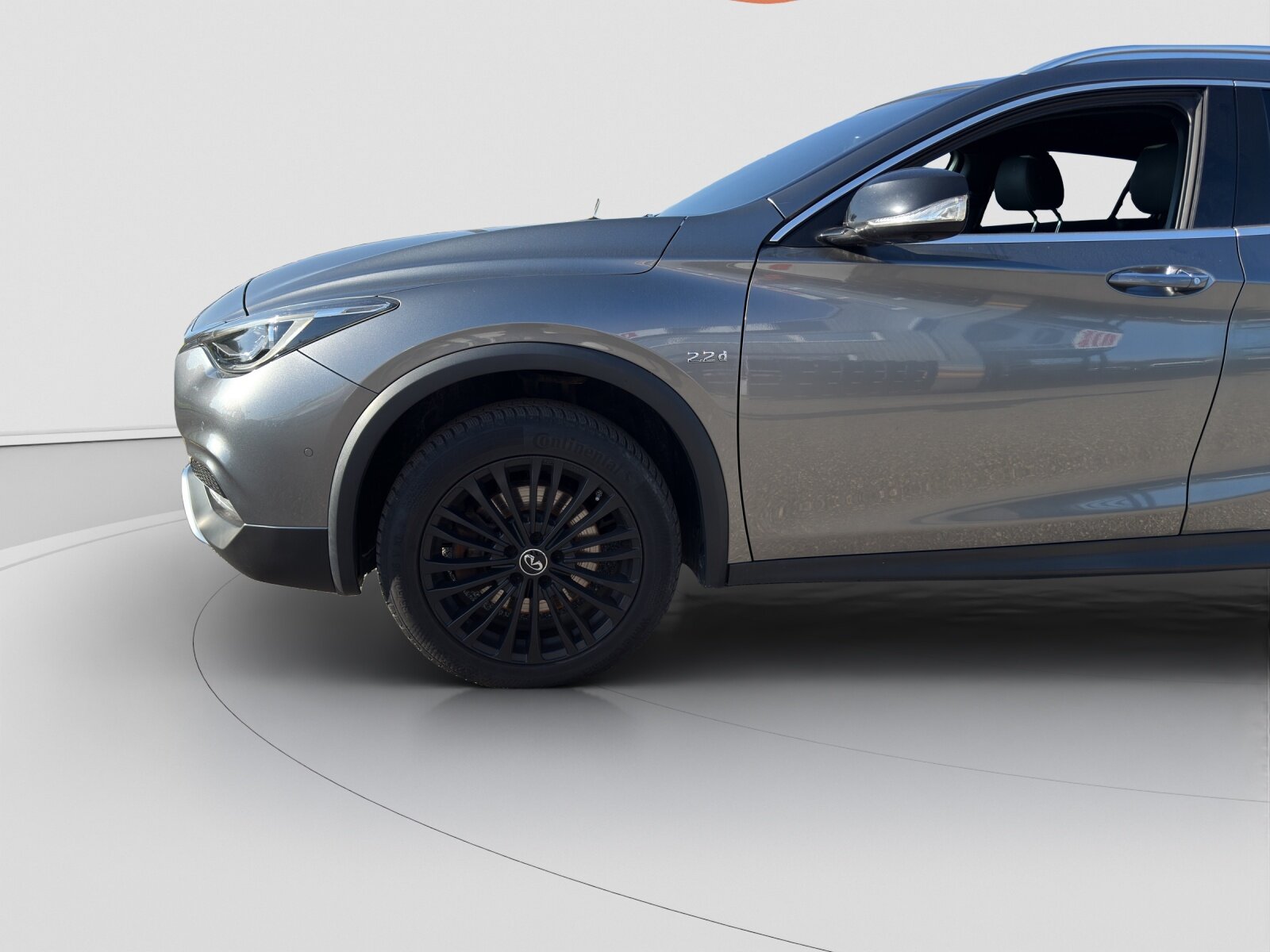 INFINITI Q30 2.2d Premium Tech Gallery White AWD DCT, Diesel, Occasion / Gebraucht, Automatik - 5