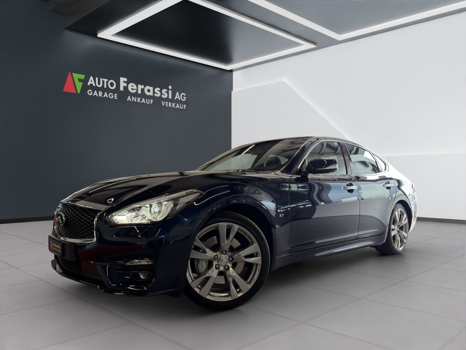 INFINITI Q70 3.7 S Premium Automatic