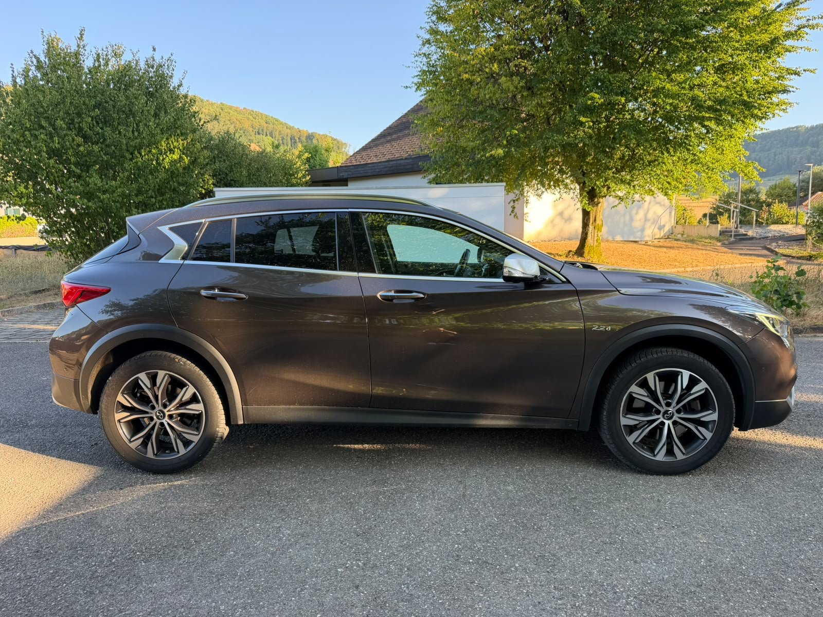 INFINITI QX30 2.2d Premium DCT AWD, Diesel, Second hand / Used, Automatic - 6
