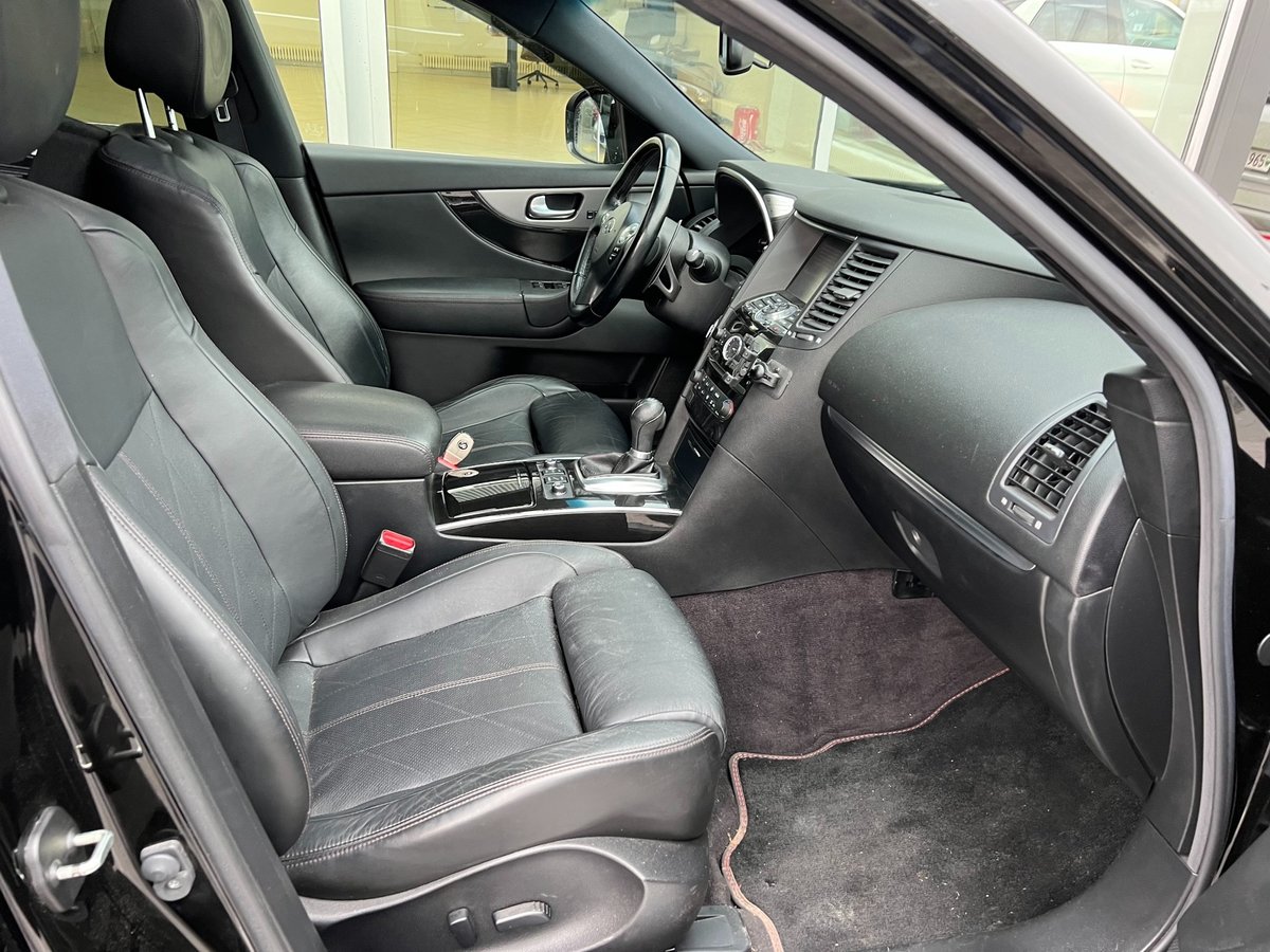 INFINITI QX70 3.7 S Premium AWD Automatic, Essence, Occasion / Utilisé, Automatique - 2