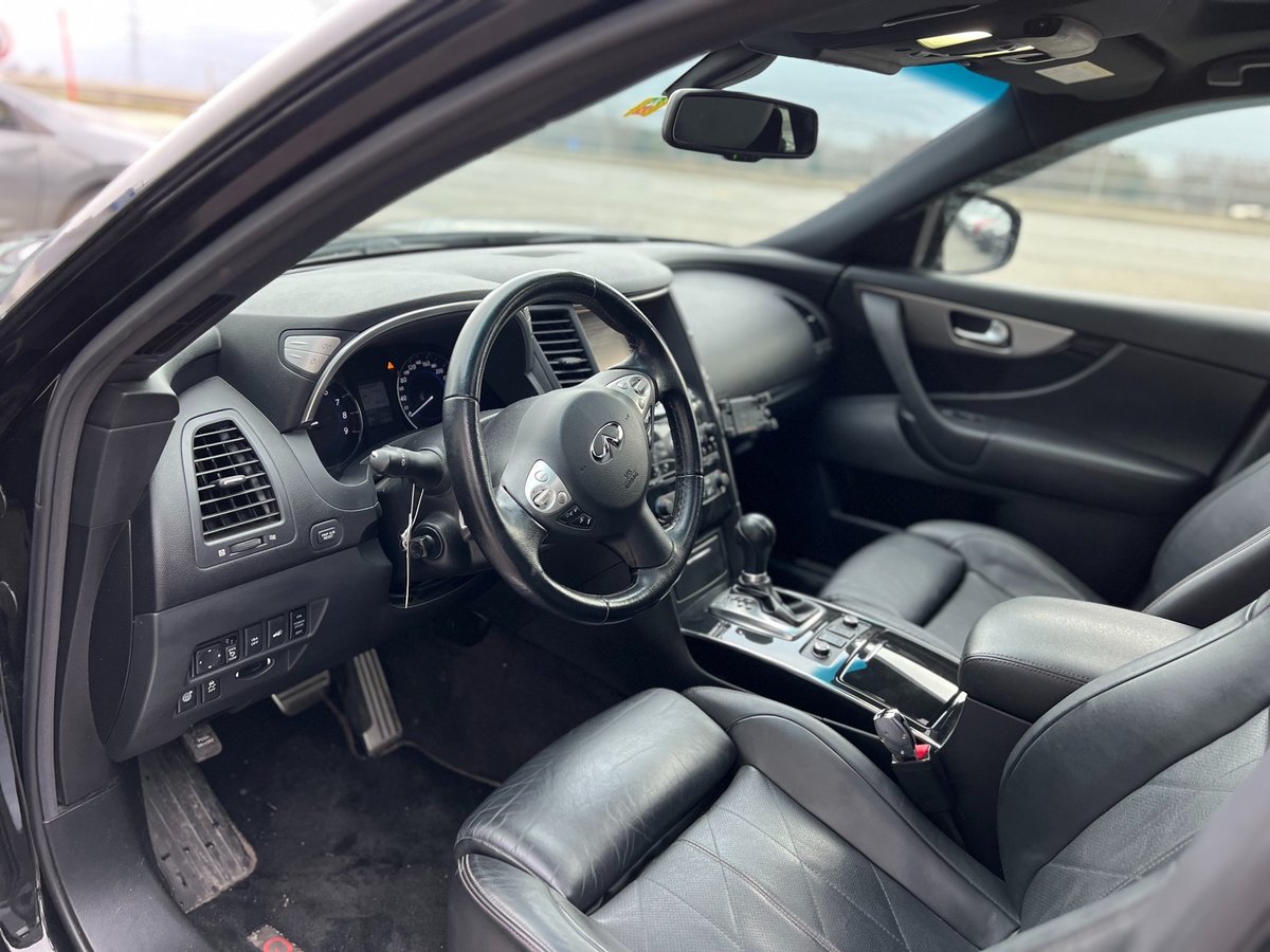 INFINITI QX70 3.7 S Premium AWD Automatic, Essence, Occasion / Utilisé, Automatique - 6