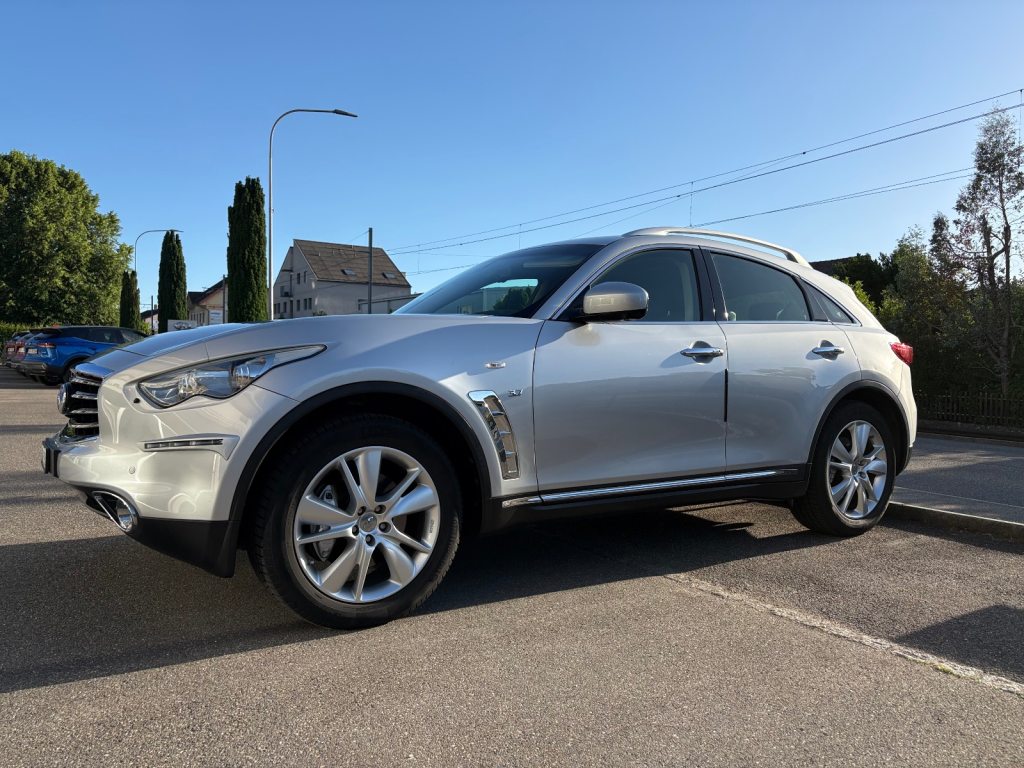 INFINITI QX70 3.7 GT Premium AWD, Essence, Occasion / Utilisé, Automatique - 3