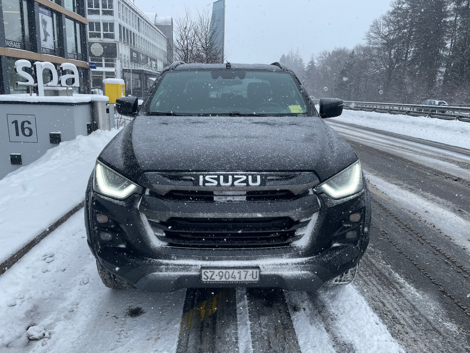 ISUZU D-MAX 1.9 CrewCab N60FF 4x4 AT, Diesel, Neuwagen, Automatik - 2
