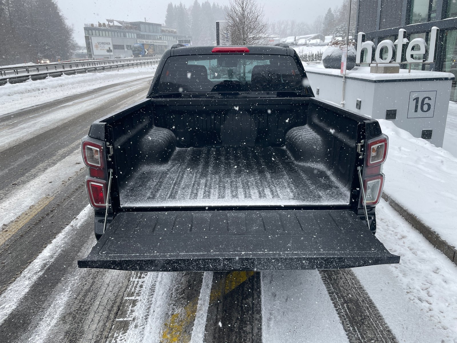 ISUZU D-MAX 1.9 CrewCab N60FF 4x4 AT, Diesel, Neuwagen, Automatik - 7