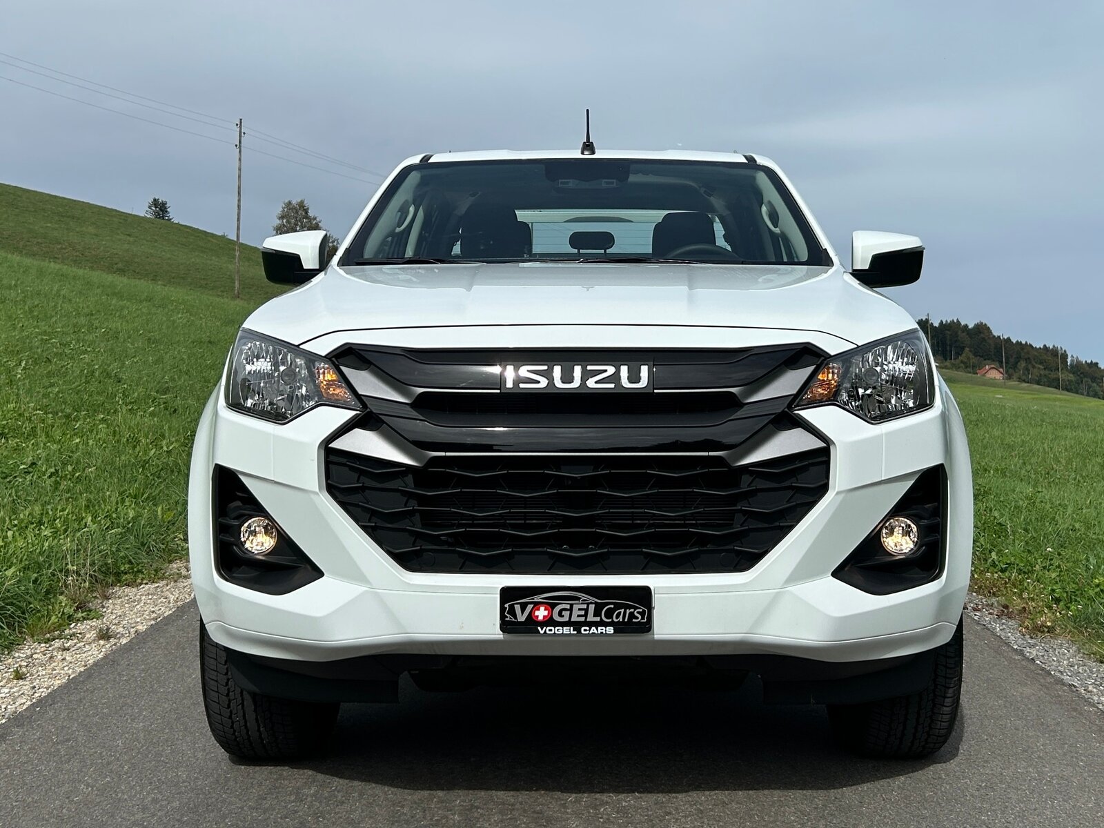 ISUZU D-MAX 1.9 CrewCab N60BB+ 4x4, Diesel, New car, Automatic - 2