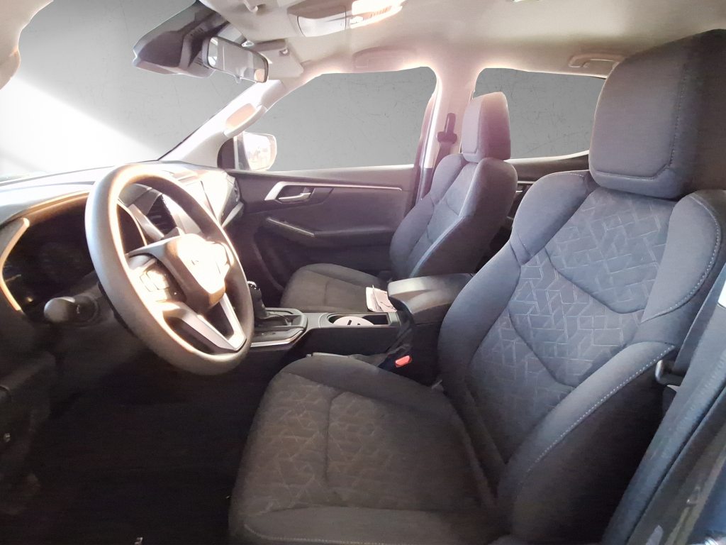 ISUZU D-MAX CrewCab N60BB+ 4x4, Diesel, Voiture nouvelle, Automatique - 6