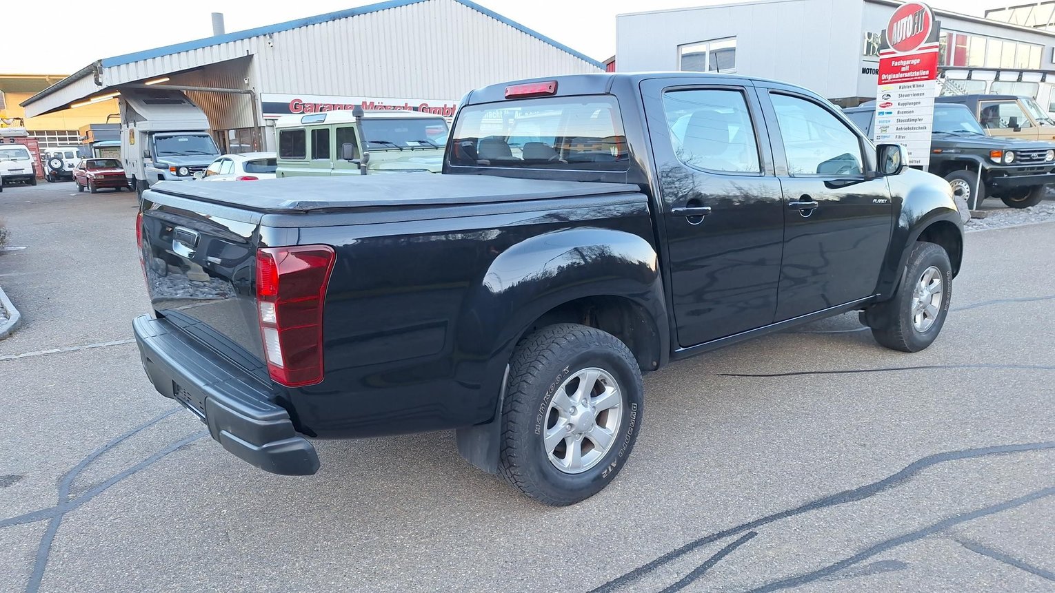 ISUZU D-MAX 1.9 Crew Cab Planet 4x4, Diesel, Second hand / Used, Manual - 5