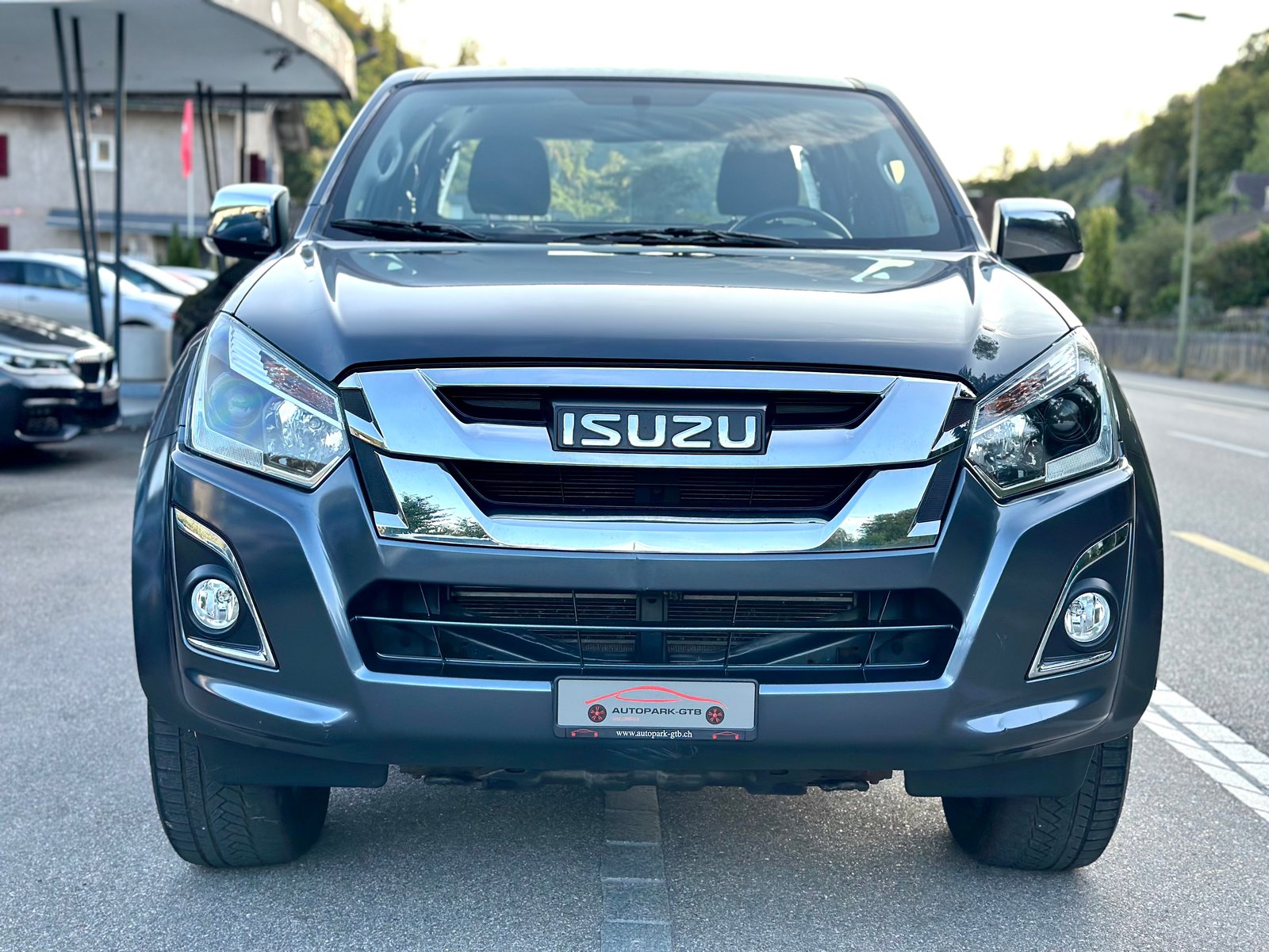 ISUZU D-MAX 1.9 SpaceCab Solar 4x4 A, Diesel, Occasioni / Usate, Automatico - 3