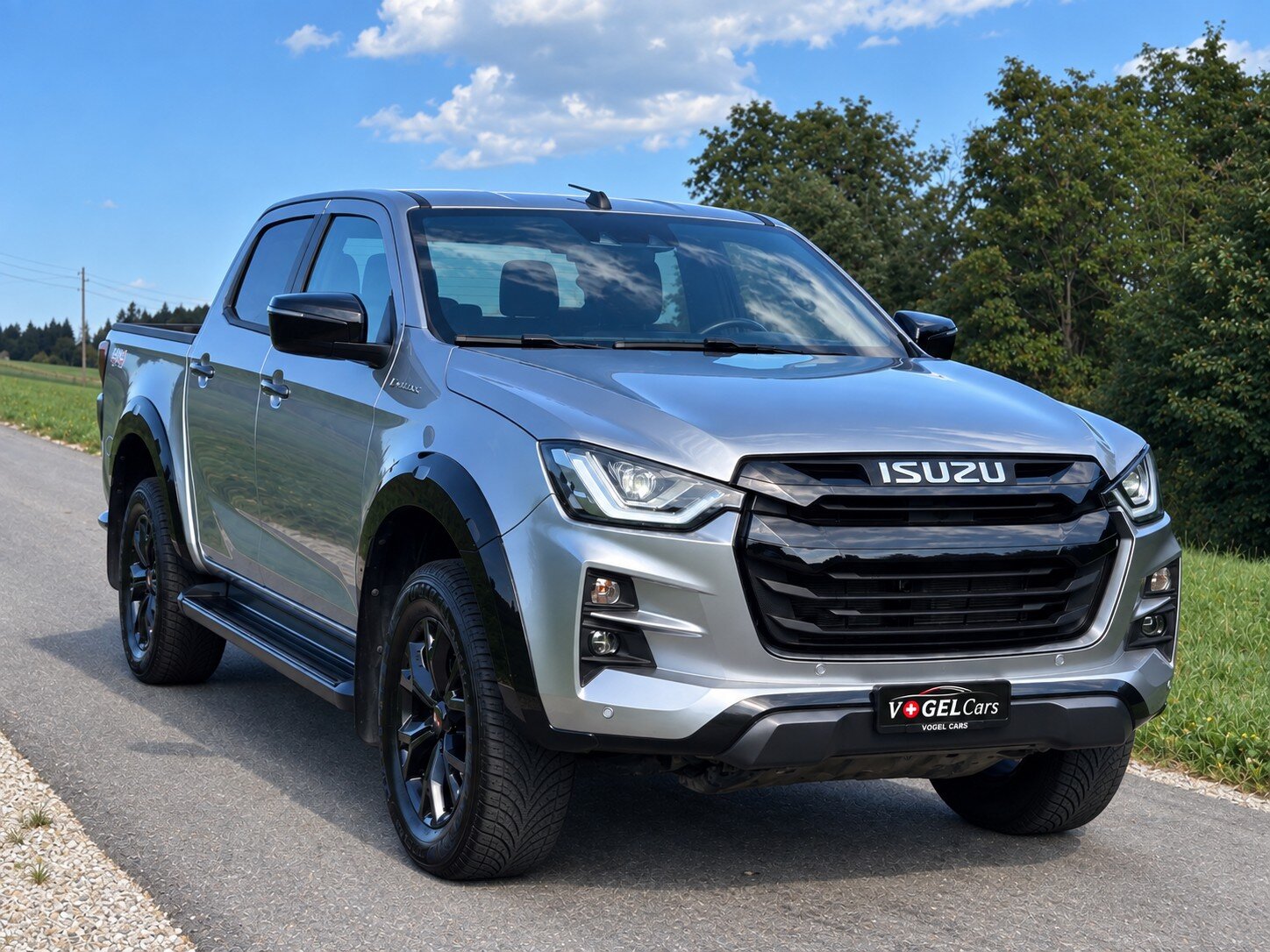 ISUZU D-MAX 1.9 CrewCab N60FF V-Cross 4x4 AT, Diesel, Occasion / Gebraucht, Automatik - 3