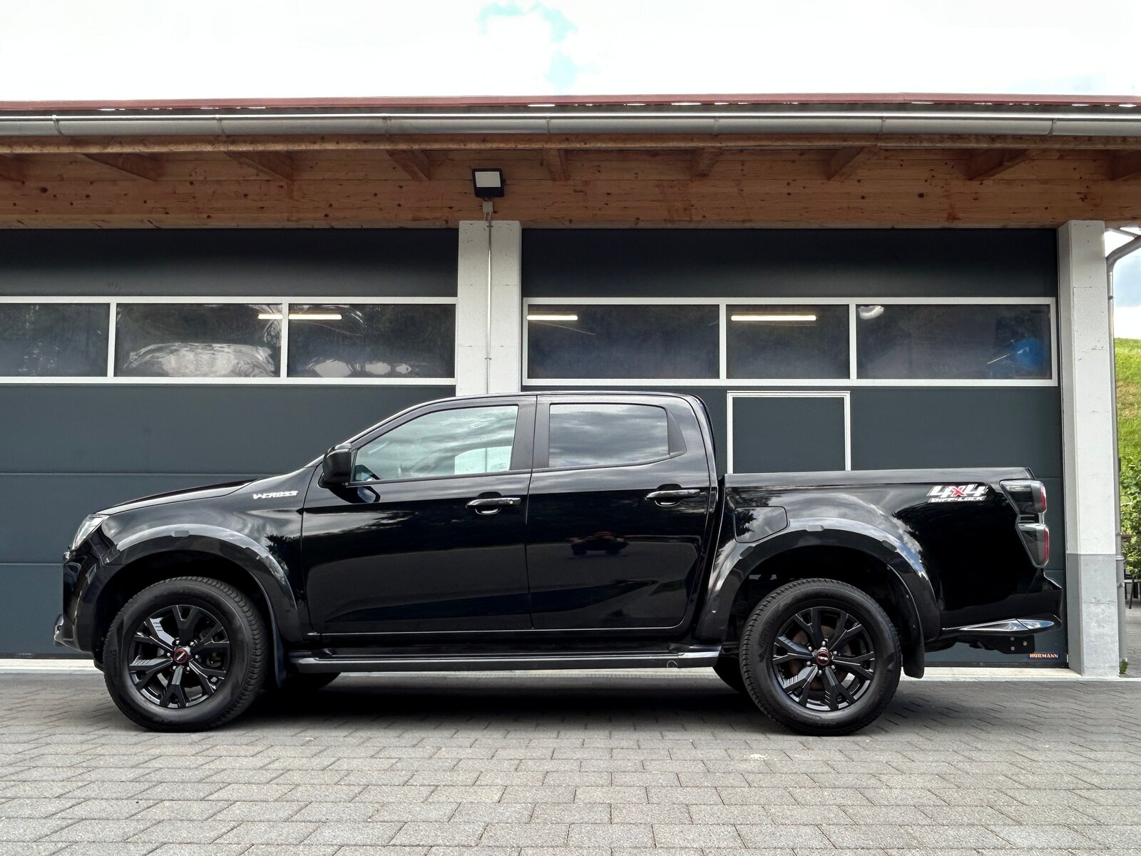 ISUZU D-MAX 1.9 CrewCab N60FF V-Cross 4x4 AT, Diesel, Occasioni / Usate, Automatico - 2