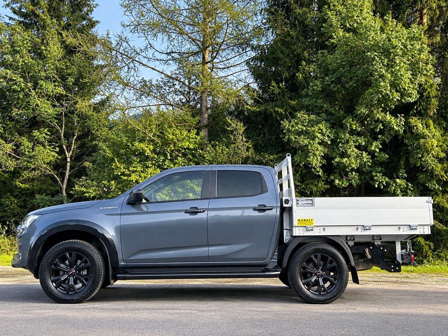 ISUZU D-MAX 1.9 CrewCab N60FF V-Cross 4x4 AT, Diesel, Occasion / Gebraucht, Automatik - 5