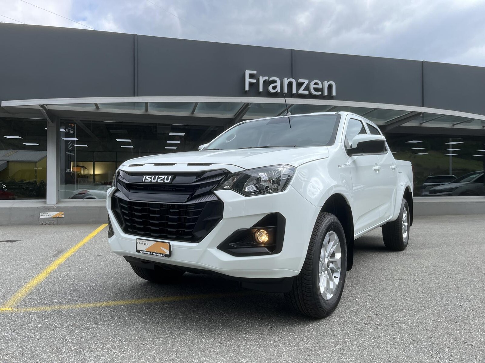 ISUZU D-Max Crew Pick-up 2.2 DDi Evolution 4x4, Diesel, Neuwagen, Automatik - 4