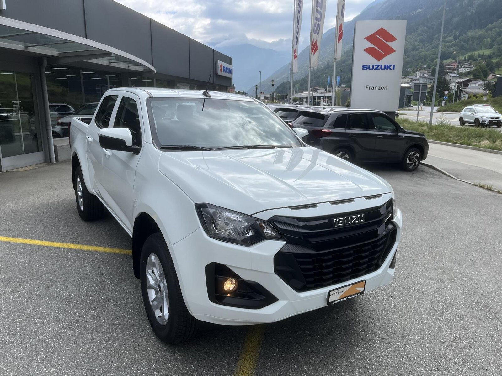 ISUZU D-Max Crew Pick-up 2.2 DDi Evolution 4x4, Diesel, Neuwagen, Automatik - 5