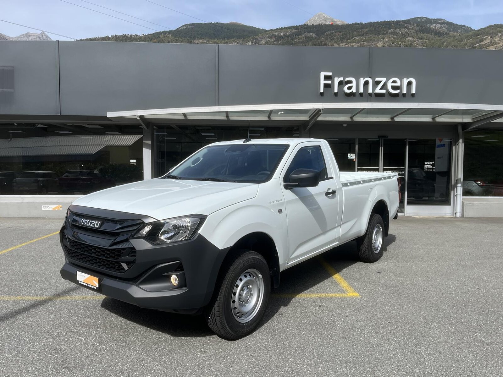 ISUZU D-Max Single Pick-up 2.2 DDi B-Strong 4x4, Diesel, Auto nuove, Automatico - 2