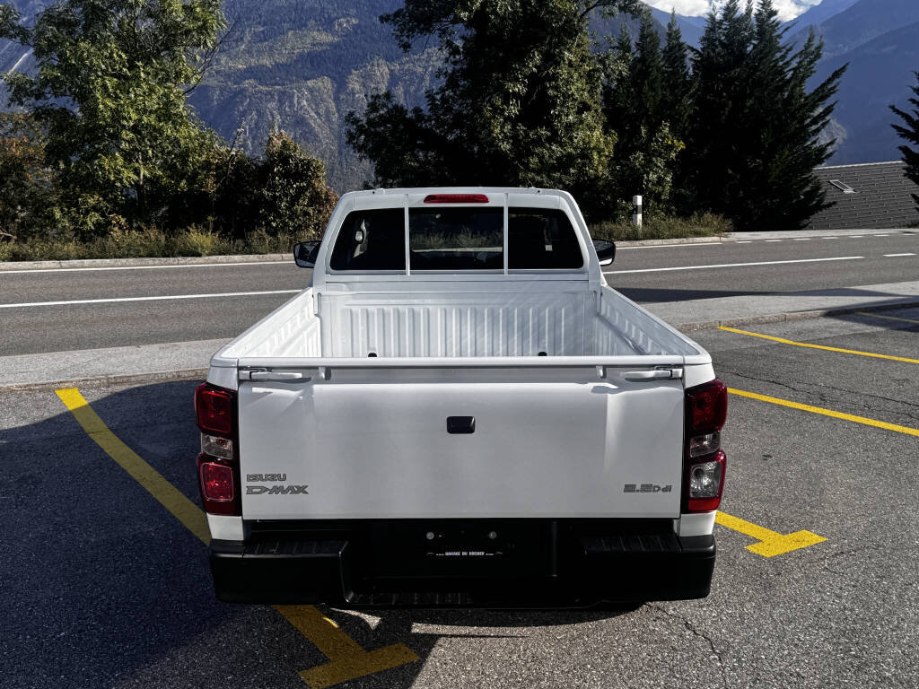ISUZU D-Max Single pick-up 2.2 DDi B-Strong 4x4, Diesel, New car, Automatic - 6
