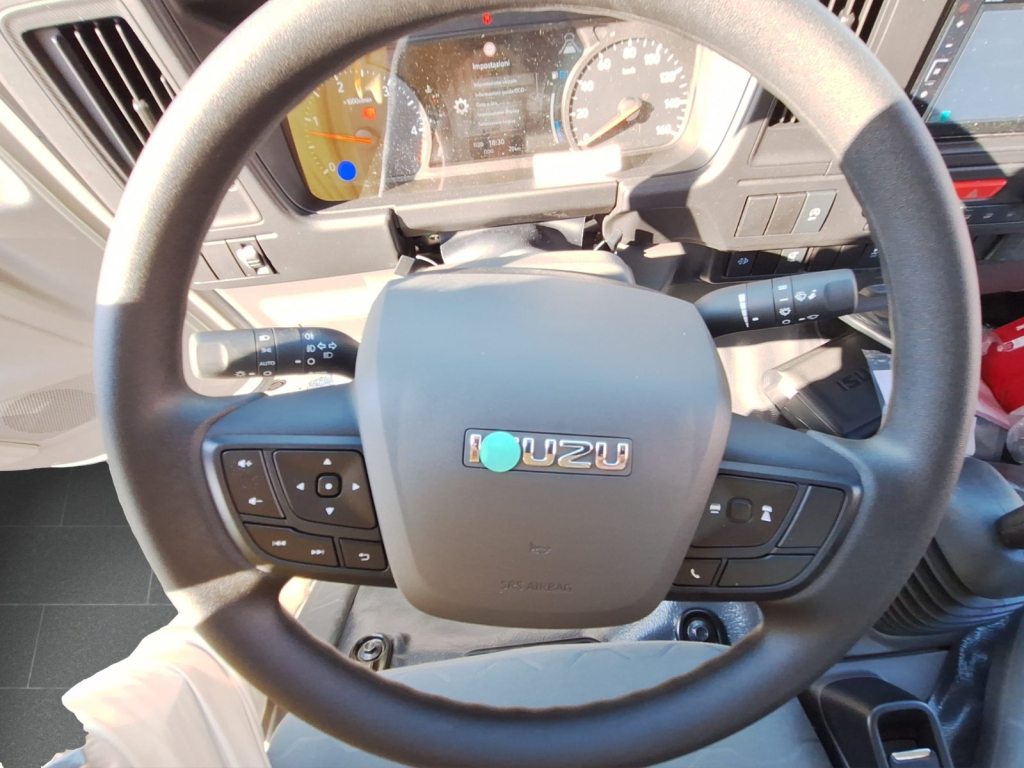 ISUZU M21 TT – Generation 3, Diesel, Voiture nouvelle, Manuelle - 7