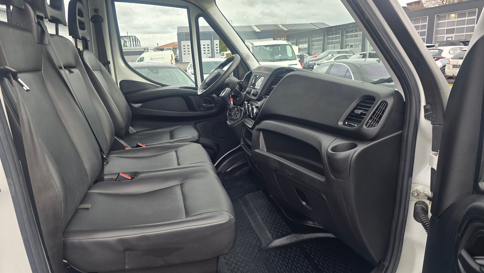 IVECO 35 C 14 A8 D, Diesel, Occasion / Utilisé, Automatique - 7