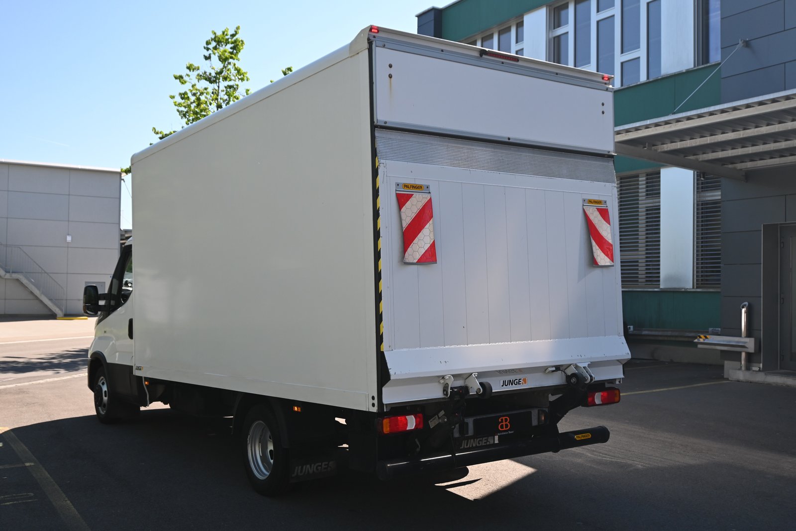IVECO 35 C 16 A8, Diesel, Occasion / Utilisé, Automatique - 3