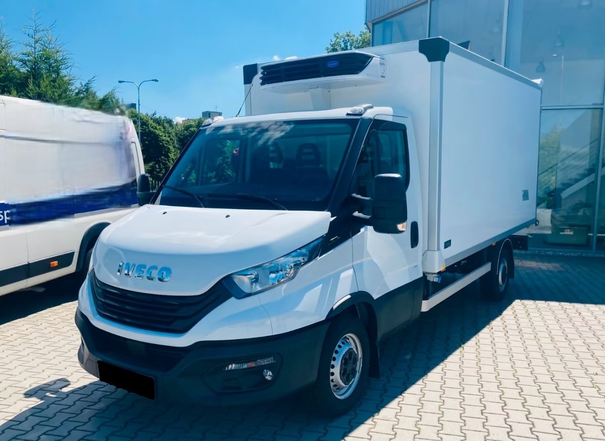 IVECO 35 S 16 mit Kühler