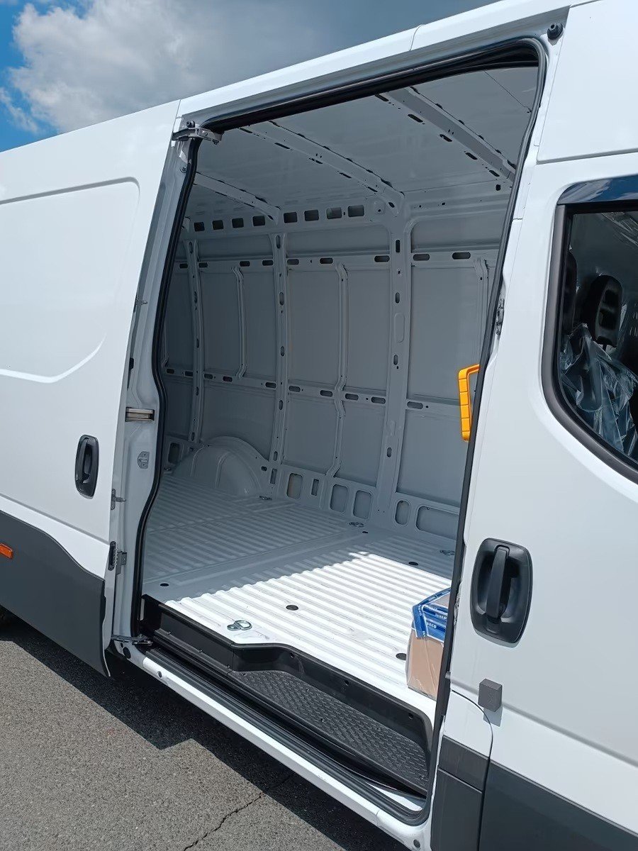 IVECO 35 S 16 SVL, Diesel, Neuwagen, Handschaltung - 4