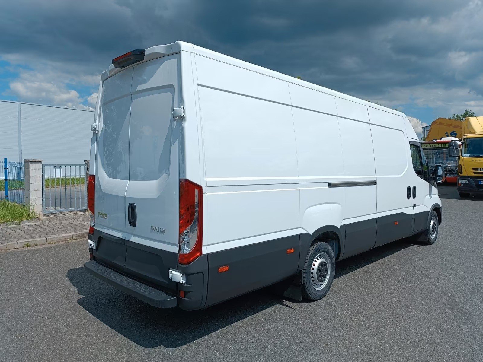 IVECO 35 S 16 SVL, Diesel, Neuwagen, Handschaltung - 5