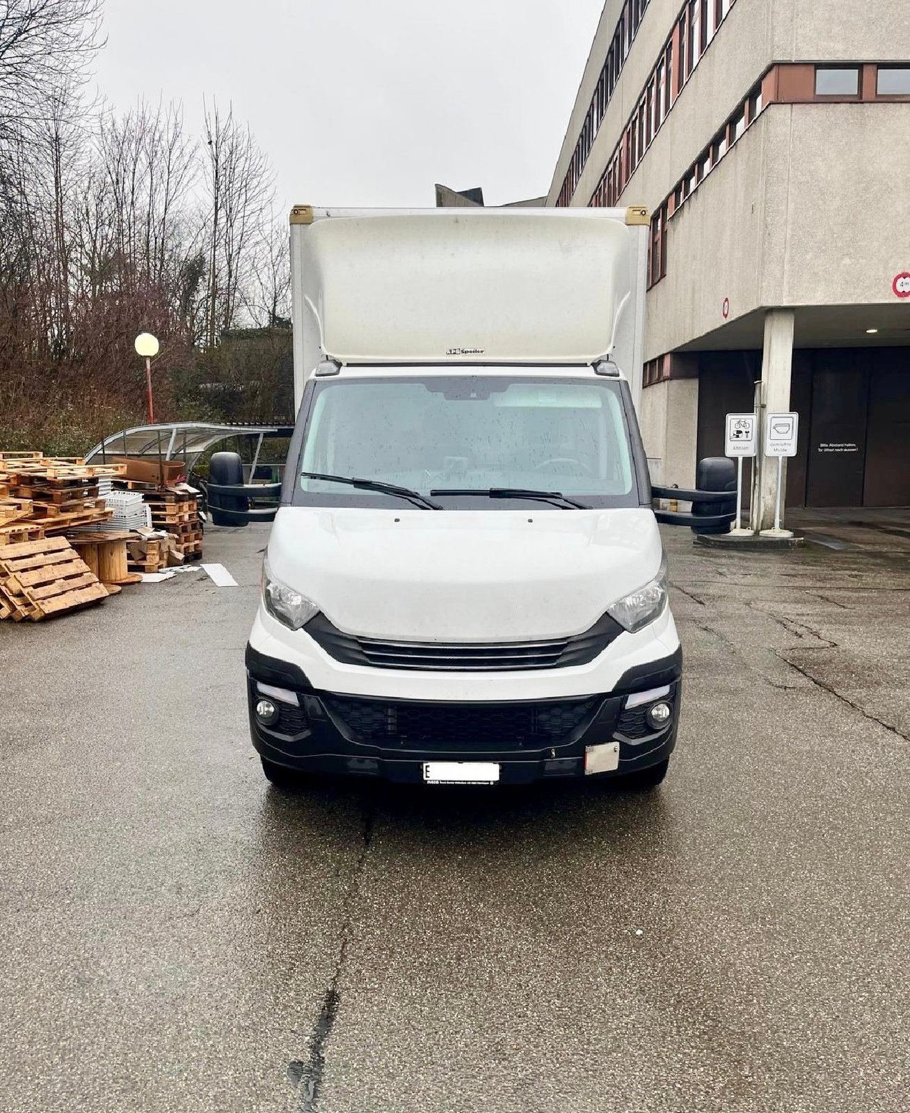 IVECO 35 S 18 Automatik, 180 PS, Koffer mit Hebebühne, AHK, Diesel, Occasion / Gebraucht, Automatik - 2