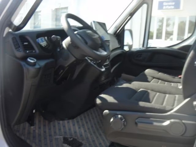 IVECO 70 C 18H A8, Diesel, Voiture nouvelle, Automatique - 7