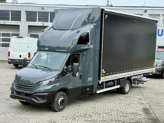 IVECO 72 C 18H LAMAX XL Schlafkabine mit 2 Betten, Diesel, New car, Automatic