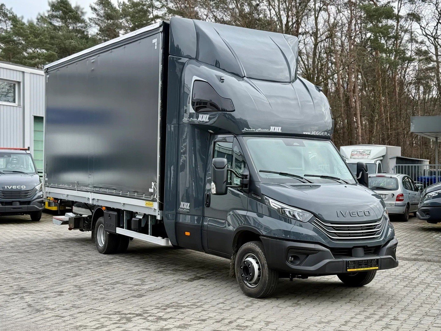 IVECO 72 C 18H LAMAX XL Schlafkabine mit 2 Betten, Diesel, Voiture nouvelle, Automatique - 2